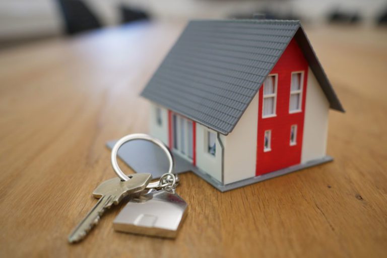 house model with house key